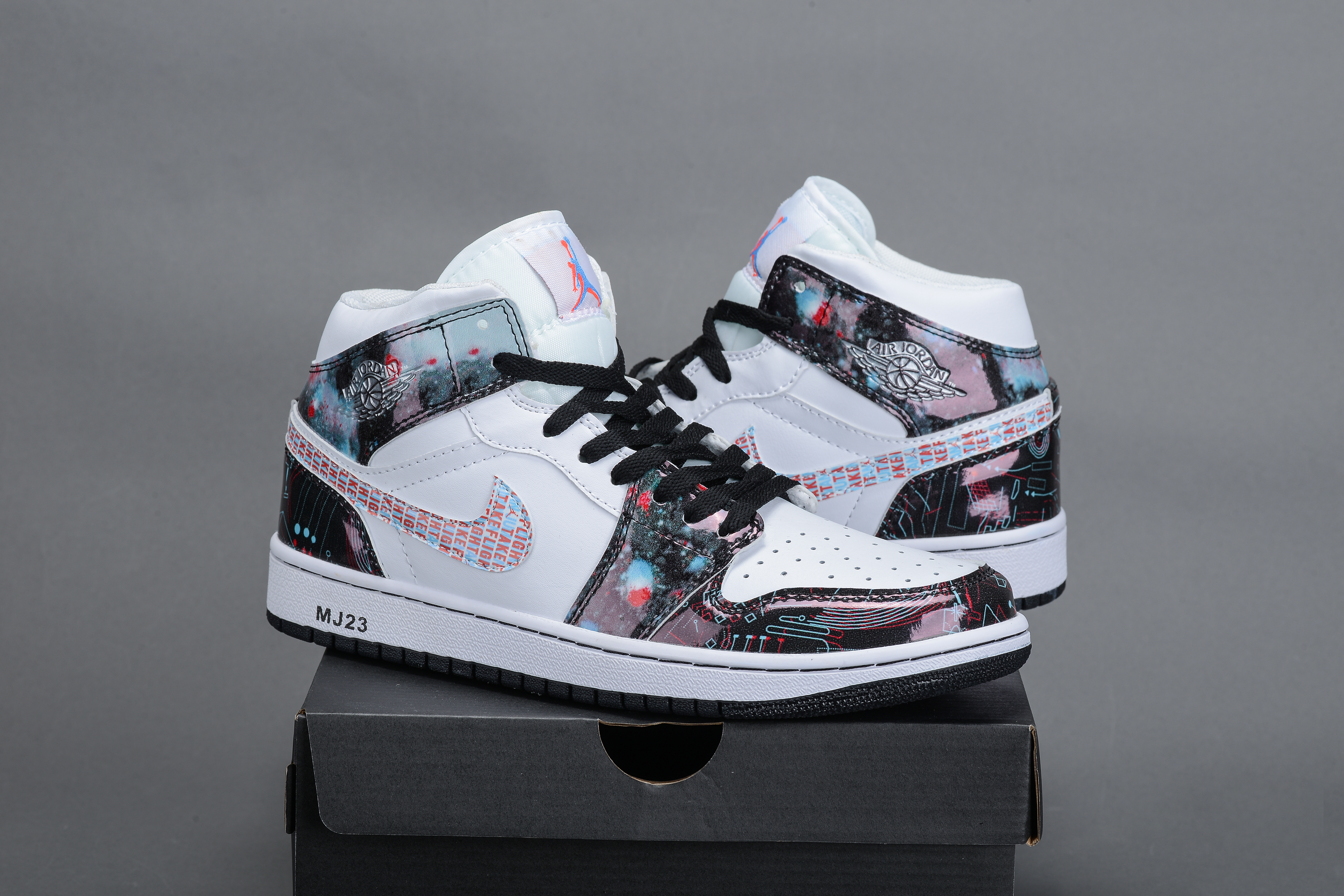 2021 Air Jordan 1 Retro White Shine Black Pink Shoes